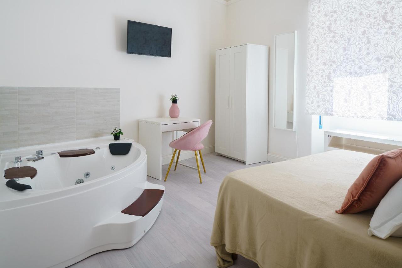 Atena Rooms Cagliari Exterior foto